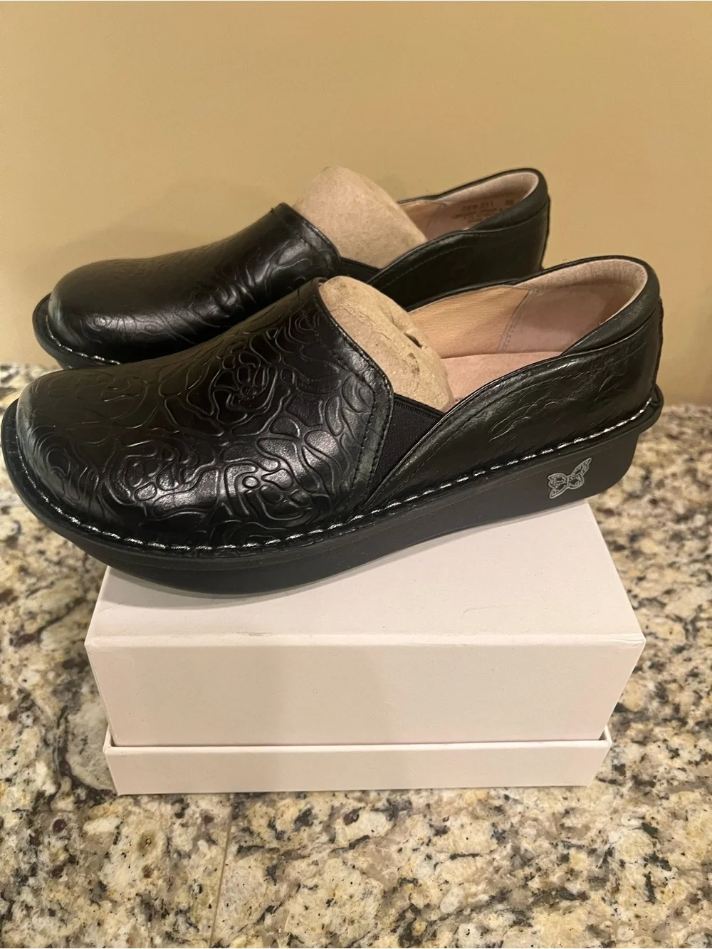 Alegria Debra - Women’s shoe Sz - 38 Black New in box, never worn